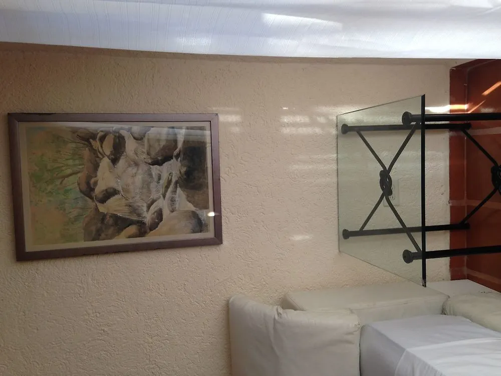 Hotel Hostel Kaana 4 You Cancún
